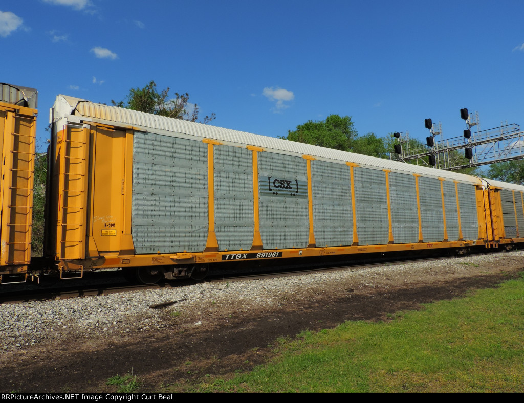 TTGX 991961 - CSX B2121 